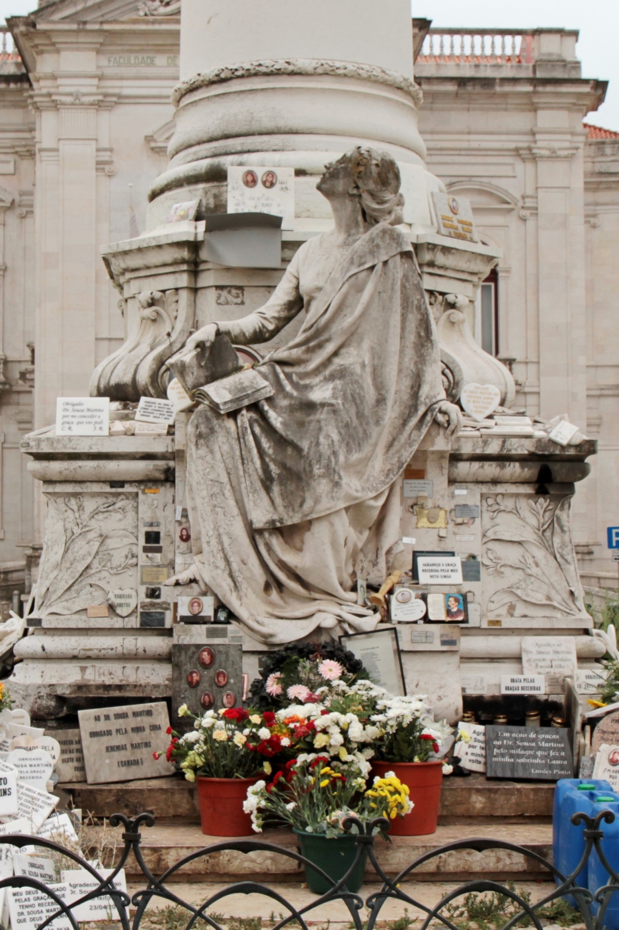 José Tomás de Sousa Martins' statue, Lisbon - 04.JPG